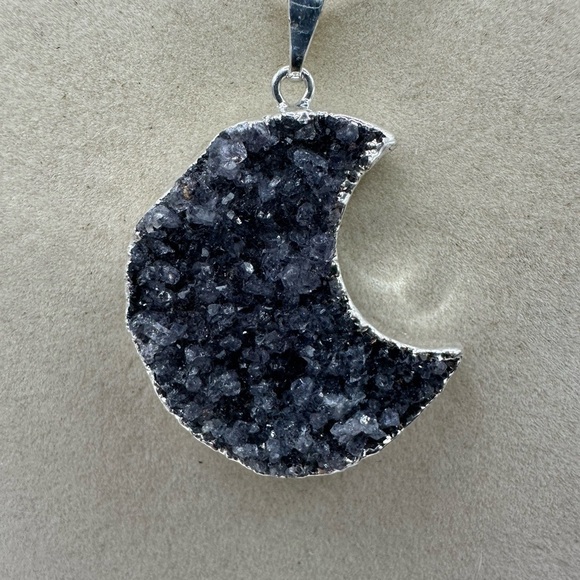 Silver Plated Druzy Amethyst Crescent Moon Pendant Necklace on Snake Chain - Picture 3 of 6